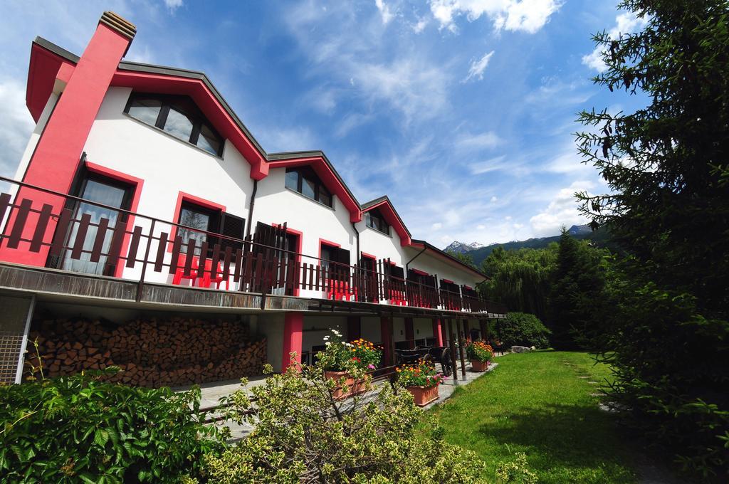 Residence Eden Park Aosta Exteriör bild