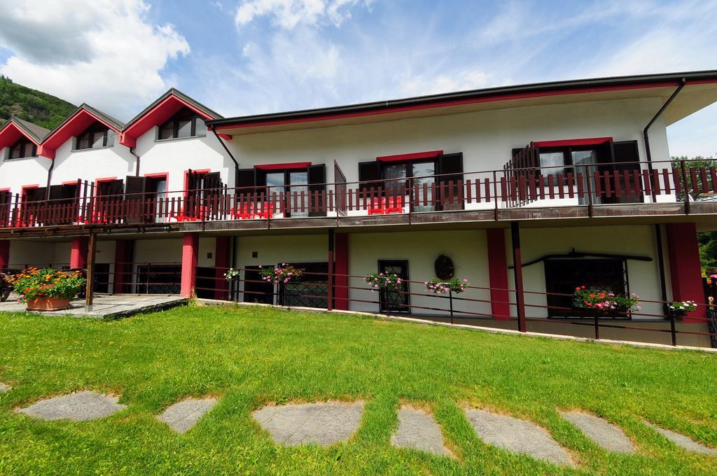 Residence Eden Park Aosta Exteriör bild
